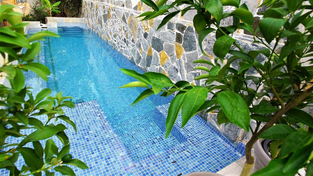 קוטור Penthouse Stoliv New Spa-Pool Villa Is Located 5M From The Sea, Exclusive Terrace,Private Jetty Wih Sunbeds, Pebble Beach, Secluded Location Total Area 375M2 At Your Disposal מראה חיצוני תמונה