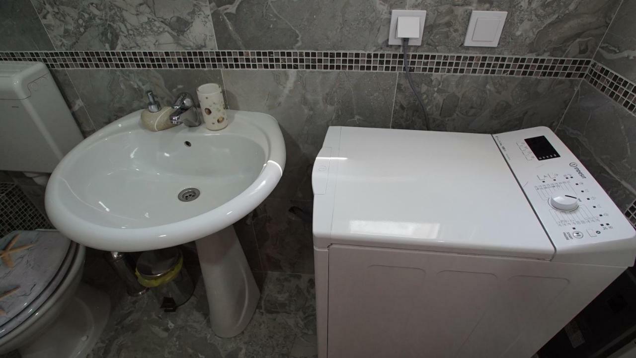 קוטור Penthouse Stoliv New Spa-Pool Villa Is Located 5M From The Sea, Exclusive Terrace,Private Jetty Wih Sunbeds, Pebble Beach, Secluded Location Total Area 375M2 At Your Disposal מראה חיצוני תמונה