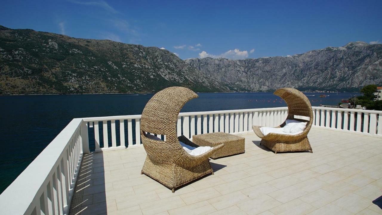 קוטור Penthouse Stoliv New Spa-Pool Villa Is Located 5M From The Sea, Exclusive Terrace,Private Jetty Wih Sunbeds, Pebble Beach, Secluded Location Total Area 375M2 At Your Disposal מראה חיצוני תמונה